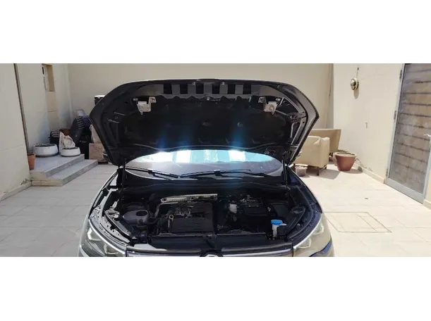 Car image 38