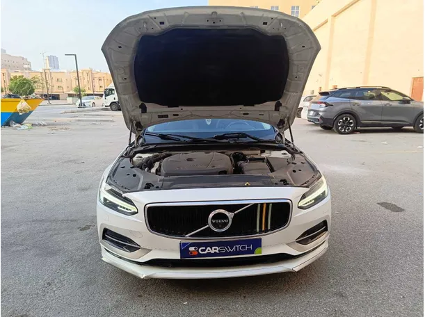Car image 37