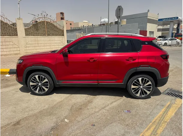 Car image 8