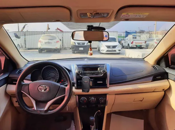 Car image 15