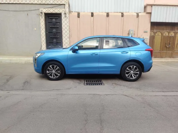 Car image 9