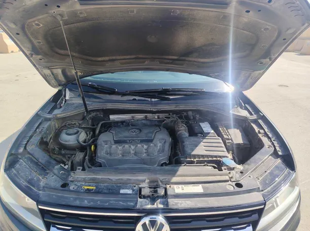 Car image 35
