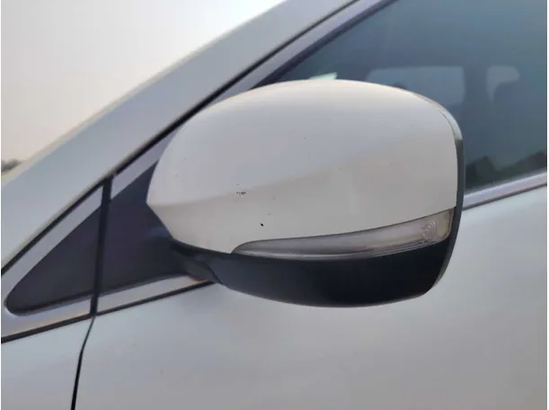 Car image 33