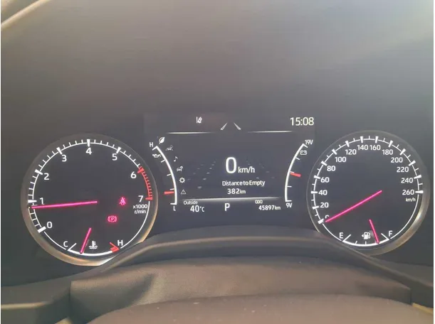 Car image 18