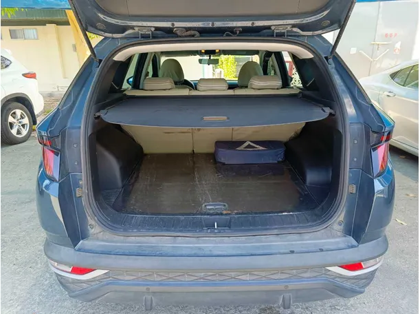 Car image 24