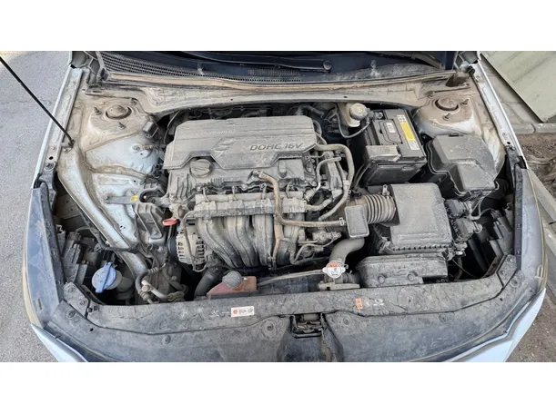 Car image 26