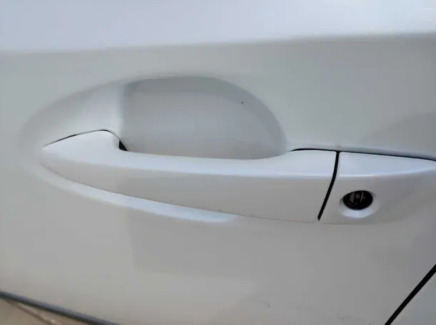 Car image 33