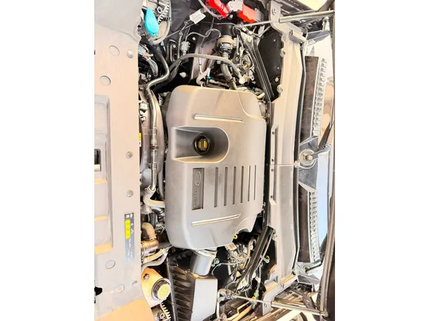 Car image 25