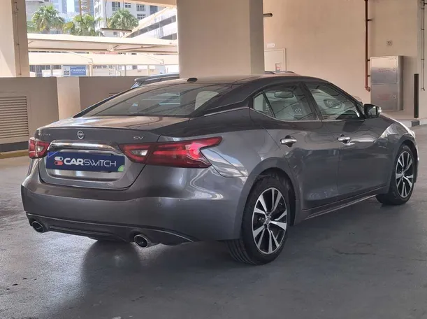 Car image 7