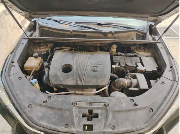 Car image 30