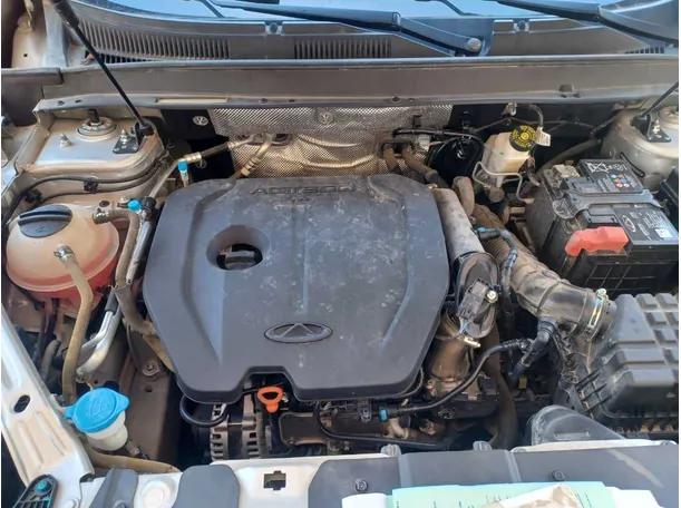 Car image 25