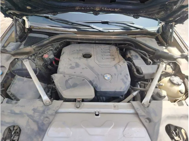 Car image 48