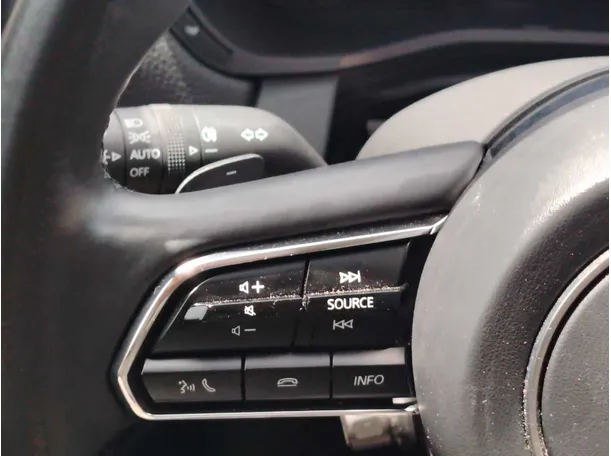 Car image 37