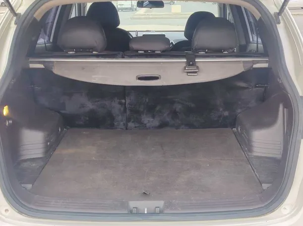 Car image 25