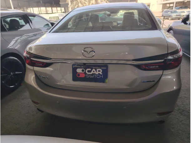 Car image 6