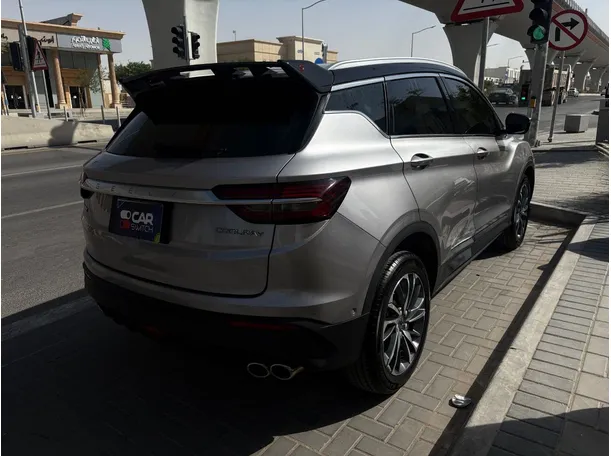 Car image 5