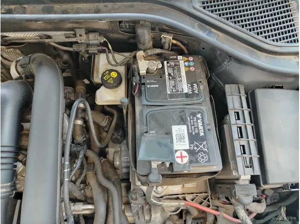 Car image 40