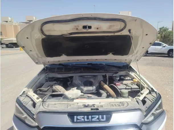 Car image 29