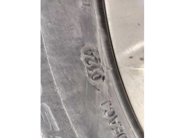 Car image 31