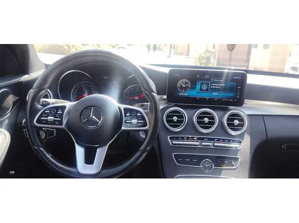 Car image 18