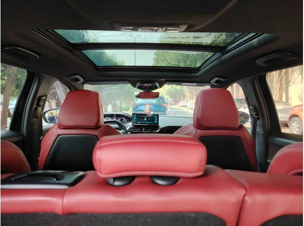 Car image 29