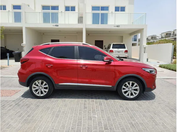 Car image 8