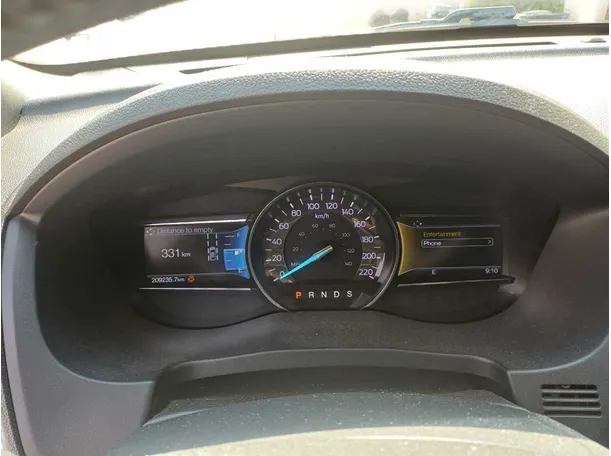 Car image 25