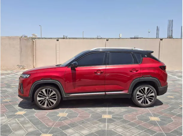 Car image 8