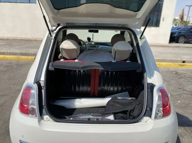 Car image 18