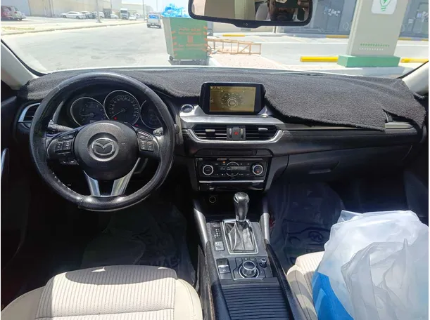 Car image 23