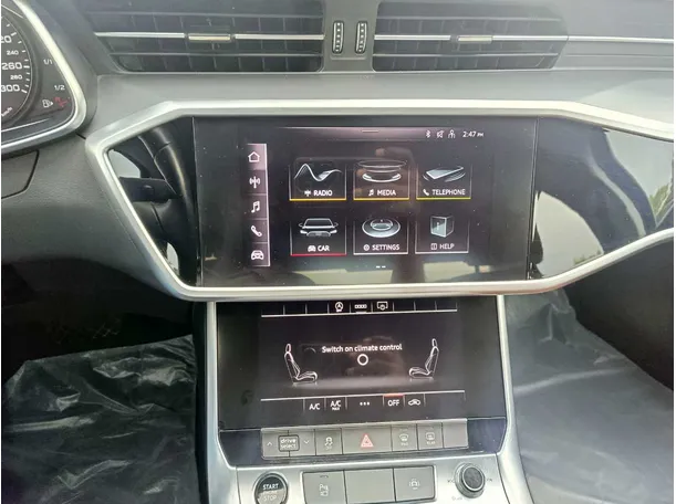 Car image 24