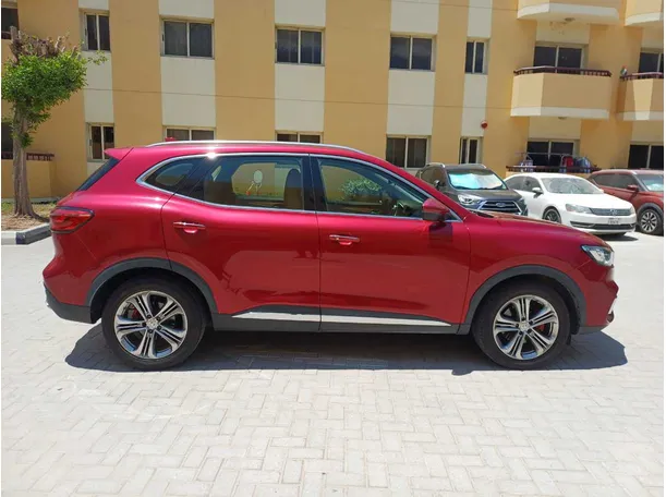 Car image 4