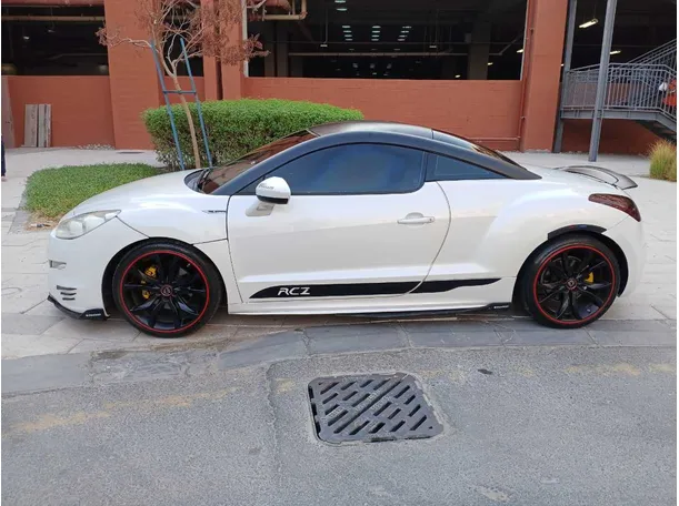 Car image 8
