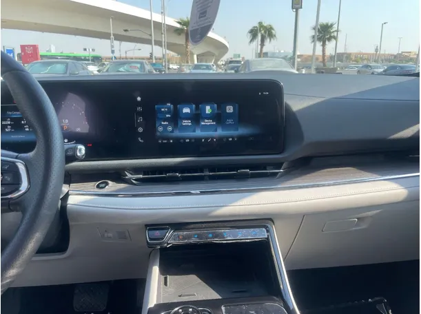 Car image 21