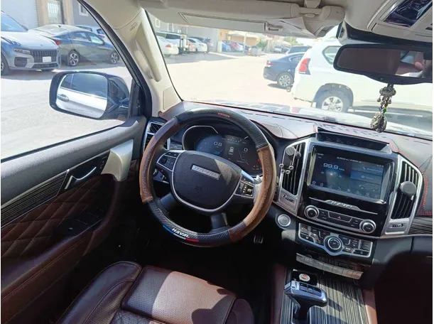 Car image 27