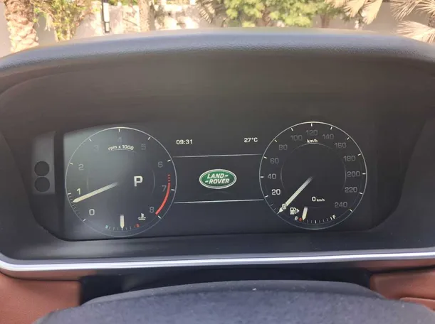 Car image 20