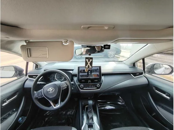 Car image 13