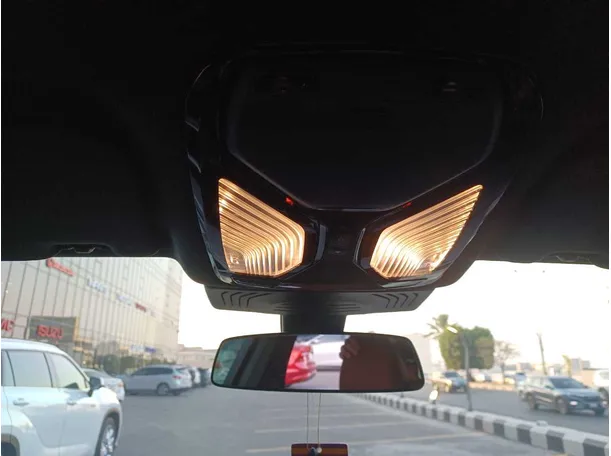 Car image 24