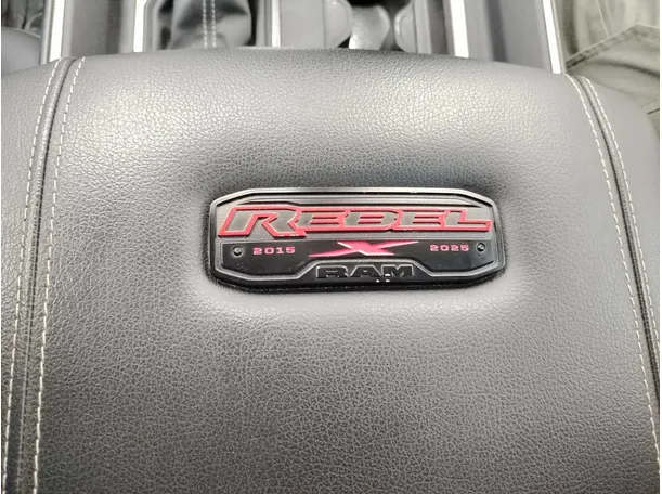 Car image 43