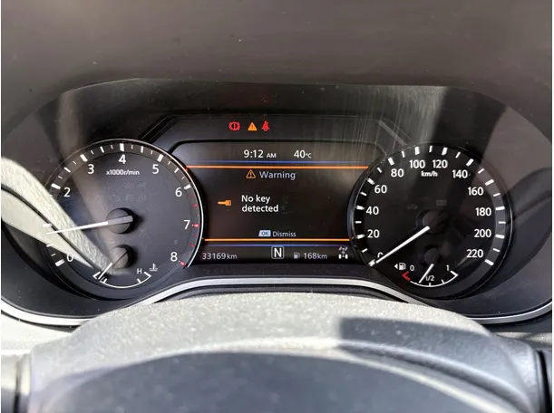 Car image 24
