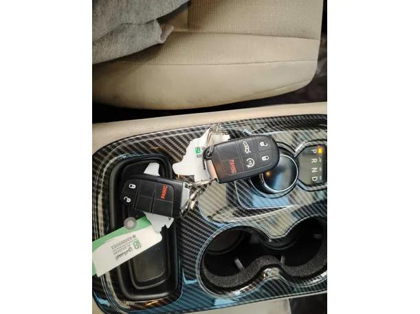 Car image 22