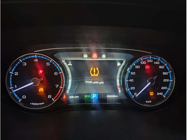 Car image 24