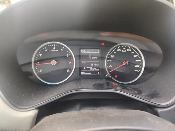 Car image 25