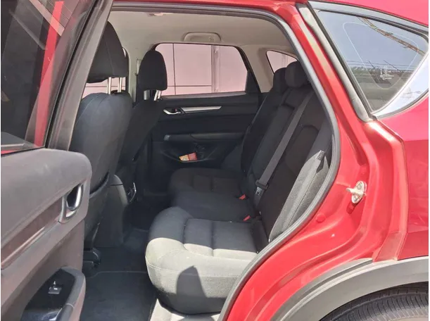 Car image 13