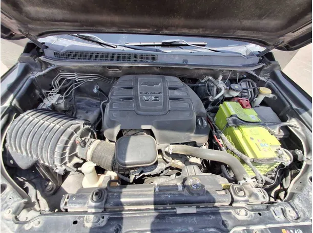 Car image 19