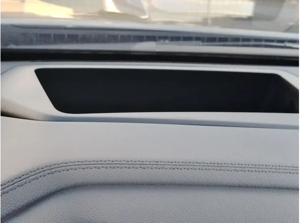 Car image 35