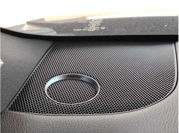 Car image 34
