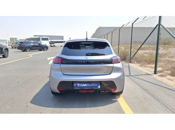 Car image 6