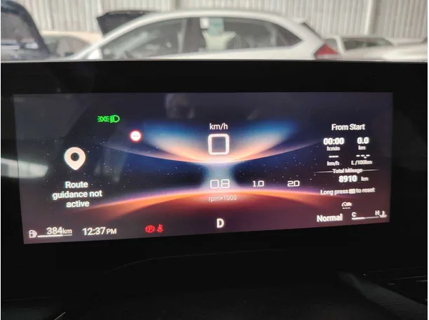 Car image 30