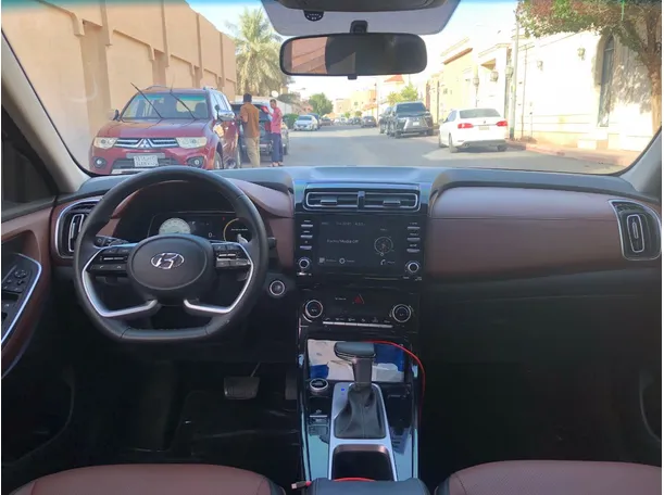 Car image 15